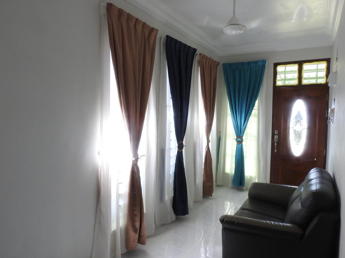 Aryan G100 Homestay Kampung Kuala Besut Dış mekan fotoğraf